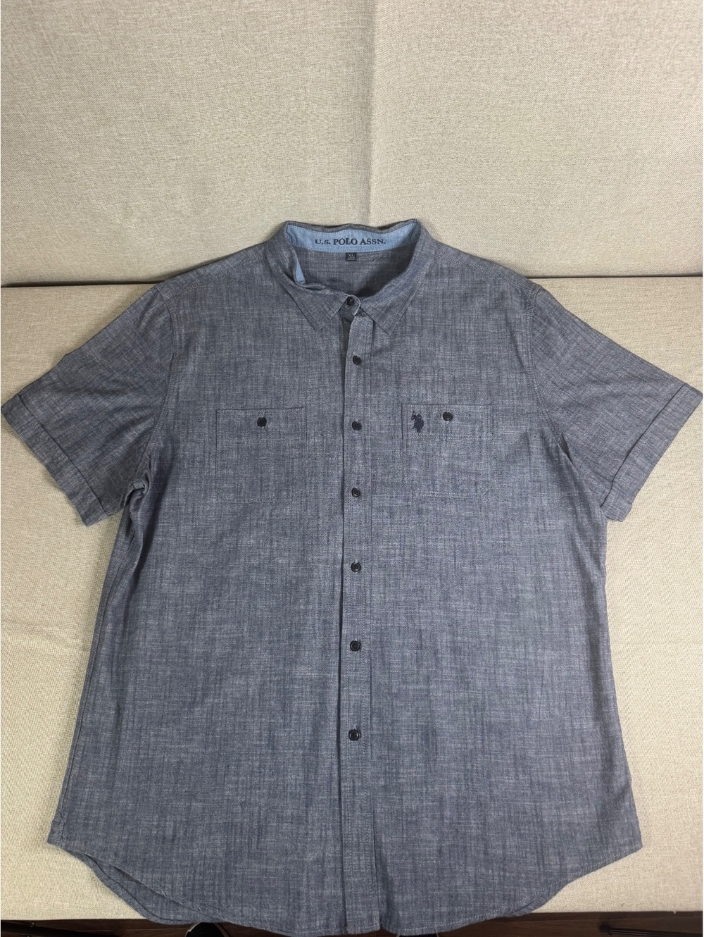 U.S. Polo Assn. Men's XL Short Sleeve Button-Up Shirt in Chambray Blue